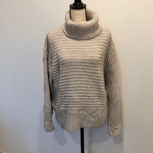 Aggel knitwear sweater wool alpaca beige SZ L bell sleeves cowl  neck